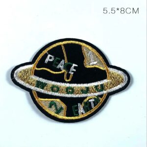 Écusson planète Peace on Earth de 8 × 5,5 cm