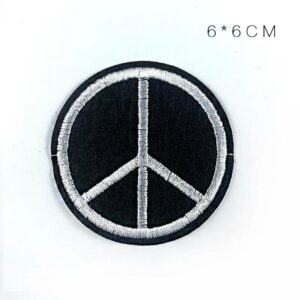 Écusson symbole de paix noir et blanc de 6 cm